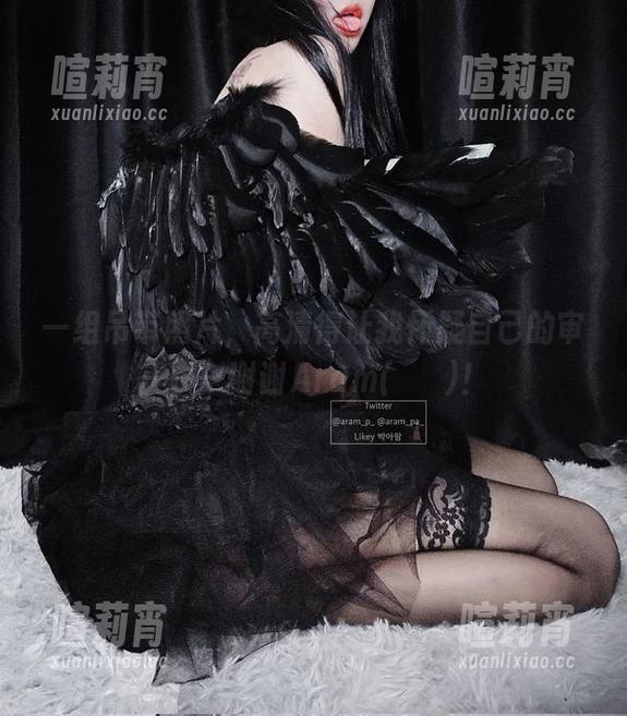 一组吊带照片，高清得让我怀疑自己的审美——谢谢Aram(아람)！