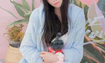 从Bambi(밤비)新写真中看剧毒护士：她们的午休时间挺有趣的！