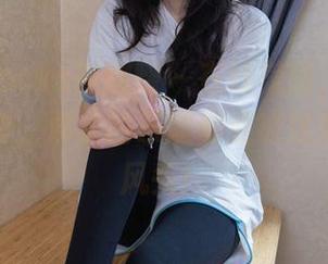 BoBoSocks袜啵啵 – 在线美图，稚予的花絮片段，淋水的乐趣都要被这双鞋抢了风头！