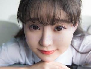 BoLoli菠萝社 – K8傲娇萌萌Vivian的原图，油亮程度应该参加奢侈品选美吧！