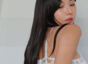 图包里的Habin夏彬(하빈)白色，流淌着一种说不清的气息，略显奇妙，分享给你们！