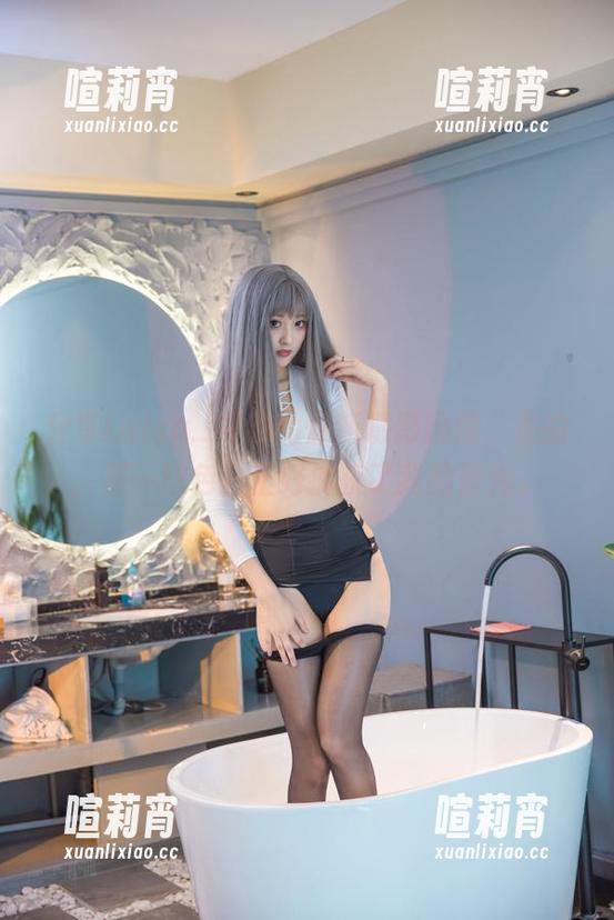 Luisa_零纱 分享Luisa_零纱的最新摄影玛修,是的,那一抹色彩正好擒获了我的目光。