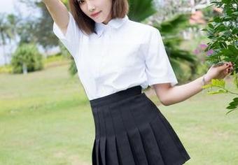 MiStar魅妍社 – 萌奈子的这一套礼服写真，可能把我的审美都推翻了。