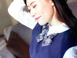 PANS摄影 – 小九红裙图包，穿着这条裙子的人到底有多会撩？