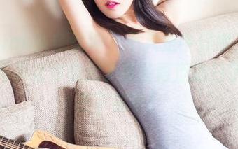 TouTiao头条女神 – 不只是牛仔裤，秦若兮的写真让你想起了那些青涩的日子，快去下载吧！