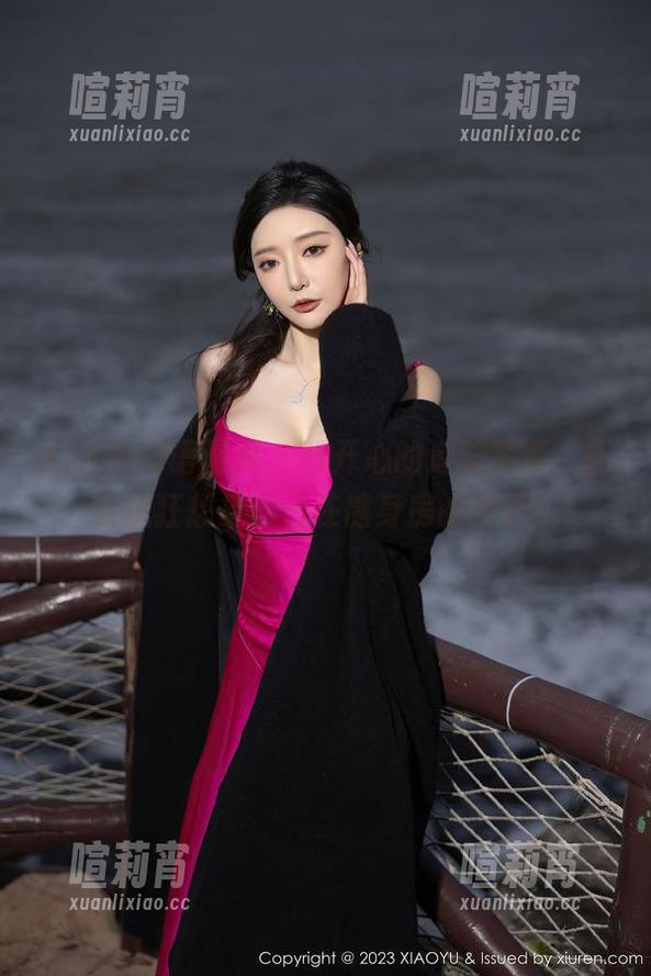 XIAOYU语画界-程开心 XIAOYU语画界 - 程开心的运动写真,让我疯狂想象自己在健身房的样子!