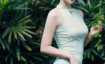 Xiuren秀人网 – 刘婷婷的新修女美图更新，探索一片云彩和虚无。