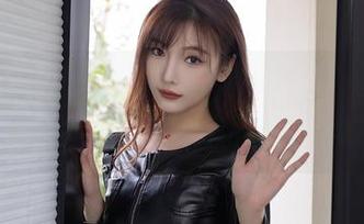 Xiuren秀人网 – 周jojobaby的“瑜伽”照片其实也挺有意思的，别小看。