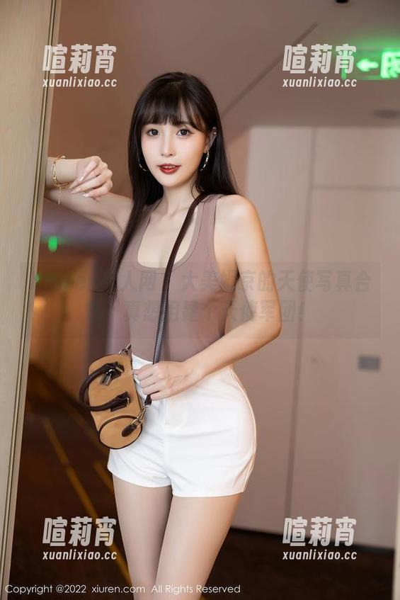 Xiuren秀人网 - 大美媚京的天使写真合集，真想组建个天使军团！