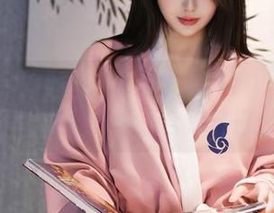 Xiuren秀人网 – 不怕多看几遍，是小逗逗的美脚资源正合你胃口！