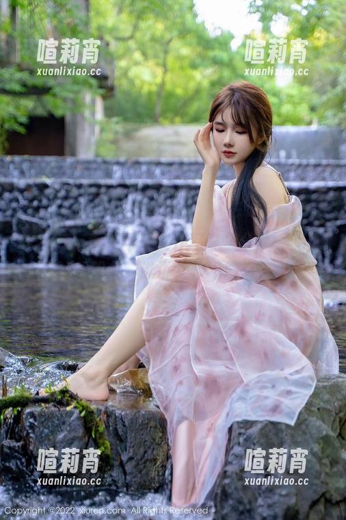 Xiuren秀人网-艾小青 Xiuren秀人网 - 女仆写真集分享,艾小青让我明白,谁说女仆不能有气质?