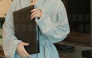 Xiuren秀人网 – 看！艾栗栗栗栗栗栗吖的兔女郎写真集呐：原图分享，看看兔子在干嘛！