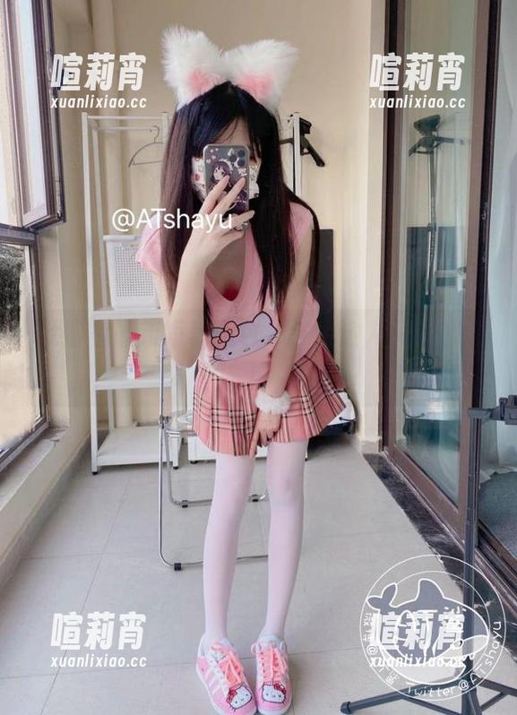 at鲨鱼 at鲨鱼最新短裙图包,时尚达人又来撩了!