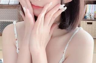 观看：nagesa魔物喵旗袍合集，我怎么有种想买转基因旗袍的冲动？