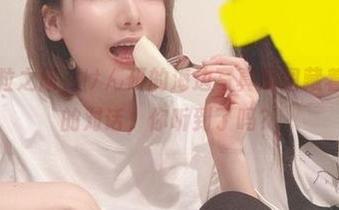 海风与沙粒之间，けん研的海边写真原图藏着一段无声的对话，你听到了吗？