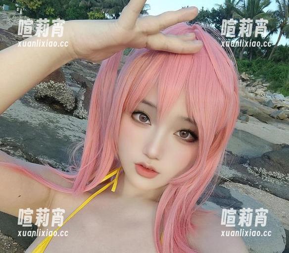 七七娜娜子 七七娜娜子泳衣套图,全场尽收眼底,无圣光也能让人瞩目!