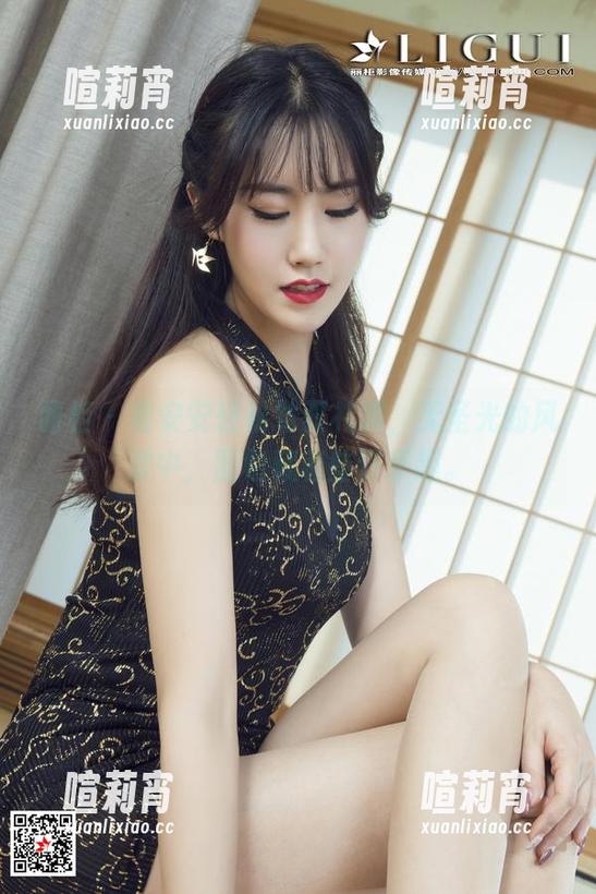 丽柜-安安 丽柜 - 看安安轻松驾驭礼服,无圣光的风波中,图包藏着些许乐趣。