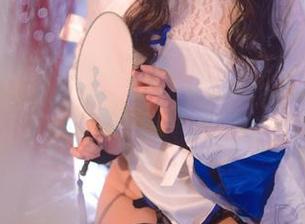 二佐Nisa学姐的早晨，原图和深邃的眼神，把下载这件小事变得太奢侈了。