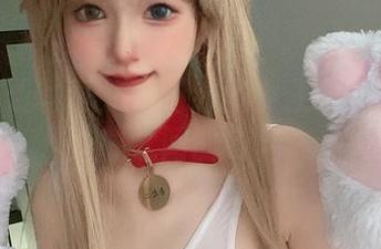 请求免费写真：倦倦喵的女王风范与小懒散之间的博弈