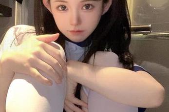 倦倦喵新写真更新上线，鱼骨胸衣像海浪一样把我席卷！