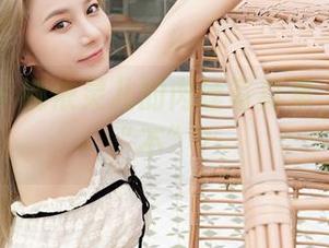 嗲囡囡 – 娜依灵儿的肉丝写真集，谁敢说“不”？