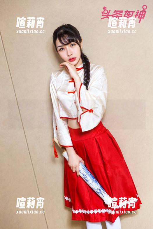 头条女神-易阳 头条女神 - 易阳的“秘书”:图片我看懂了,但原图那表情更有意思吧?