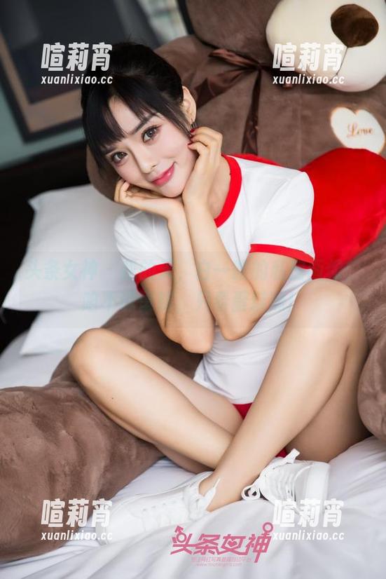 头条女神-白一晗 头条女神 - 我的天,白一晗的私房画像,咱不说蛋糕,只看蛋糕妹!