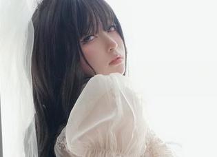 谁说泳衣只能水里见？女主K精选作品让你重新审视