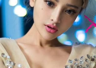 尤果网 – 花嫁的套图，李思宁这气质让人努力回想婚礼的气氛。