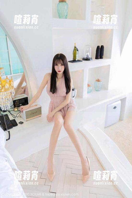 尤蜜荟-周妍希 尤蜜荟 - 周妍希的学妹写真集,不下载会后悔三个月!
