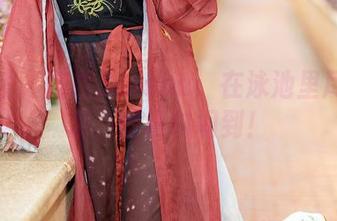 尤蜜荟 – 娜露Selena：在泳池里尽情展现，壁纸时间到！