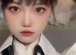 戚顾儿的泳衣cos，绝对是游泳池的C位！
