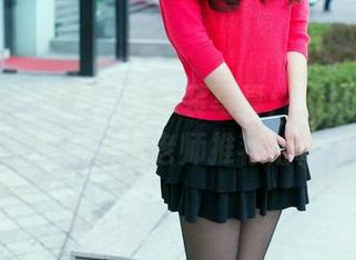 推女郎 – 何奕恋的泳装写真：网盘里的‘时尚’詹老师推荐给你