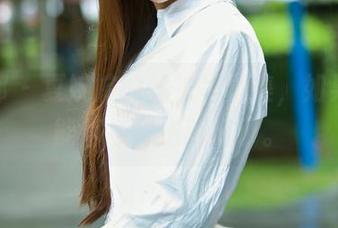 推女郎 – 夏婉婉的丝袜写真集，如果下载能直接传送就好了。