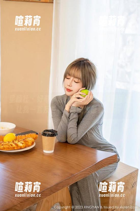 星颜社-李若汐 星颜社 - 好奇李若汐为何这全套美脚图包让我一直反复看,真的太耐看了吧!
