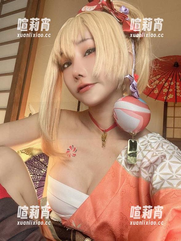 杨衣yangyi 杨衣yangyi的Crown图集,果然够“妖艳”,我直直盯着看,恨不得时间停止。