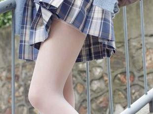 森萝财团 – 谁能想象卉子15D肉丝写真集，竟会让我想起童年玩具。