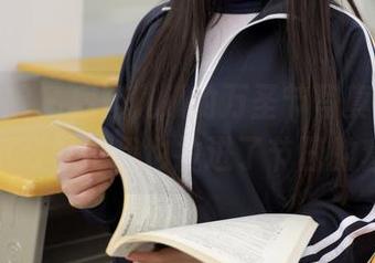 模范学院 – 唐琪儿il的万圣节写真，感觉这气氛好像把我也拉进了节日的套路…