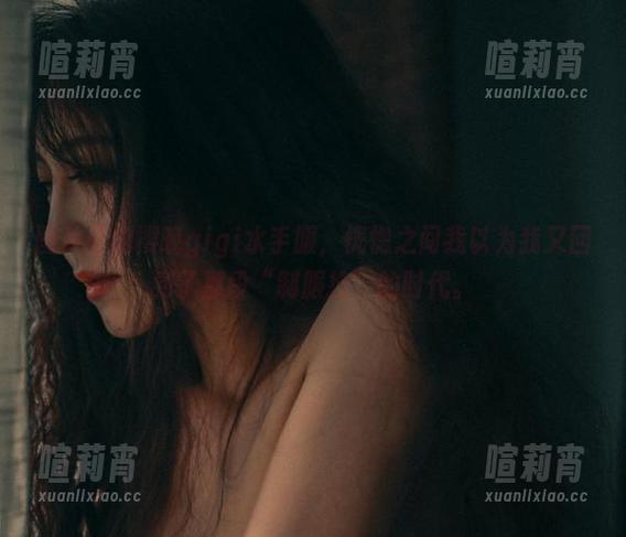 樱晚gigi 图片里的樱晚gigi水手服,恍惚之间我以为我又回到了那段“制服控”的时代。