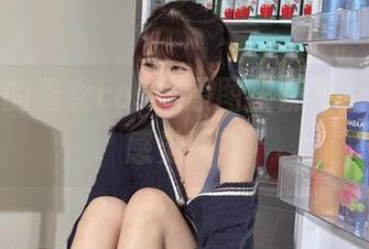 泥泥汝的猫女cos，原图里都有点风骚的感觉呢！