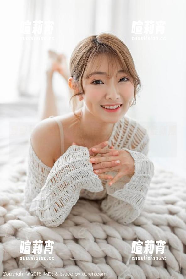 爱蜜社 - 直接对接许诺Sabrina的最新照片，绝美足部让人偷着乐！