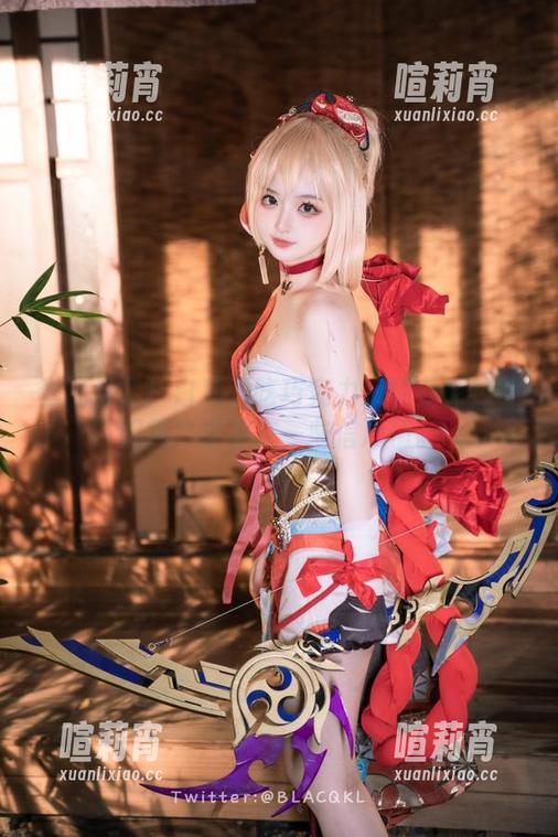 白莉爱吃巧克力 套图来了!白莉爱吃巧克力又带着原神的妮露,求补充一些信心值。