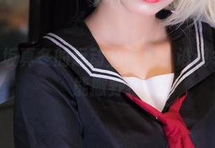 在神楽坂真冬的运动全集里，谁说冬天不能撒野？