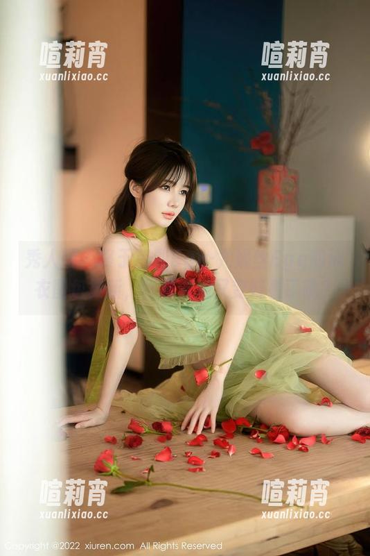 秀人网-Egg-尤妮丝Egg 秀人网 - 终于等到Egg-尤妮丝Egg的泳衣图包更新,咋感觉她又变好看了呢?