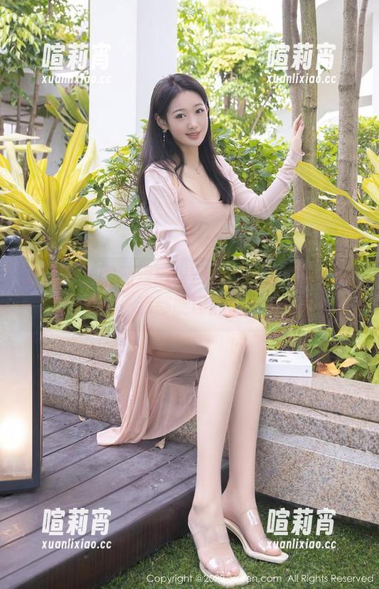 秀人网-孟狐狸FoxYini 秀人网 - 孟狐狸FoxYini——这图集和女神的称号,我都能理解了,没毛病。