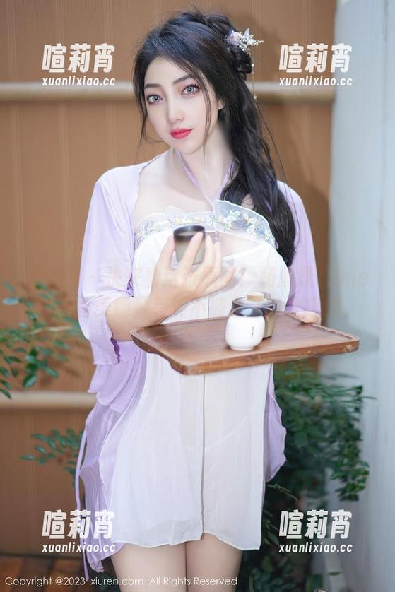 秀人网-杨晨晨Yome 秀人网 - 快来看这张原图!杨晨晨Yome的黑丝美腿,有种不被允许的诱惑感。