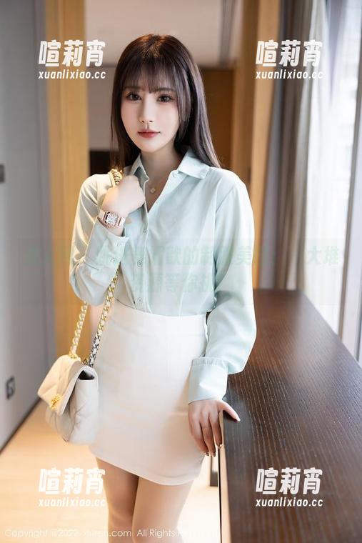 秀人网 - 跳进舞媚歆的制服美图：一大堆资源等你挑！
