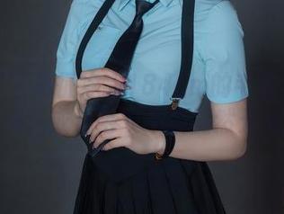 秀人网 – 葛征净高184cm的毛衣写真合集：或许毛衣不该黯然无光
