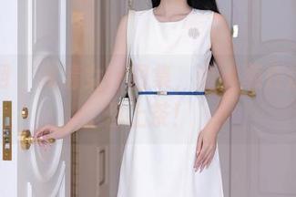 秀人网 – 高清女仆图集，谢小葱在这里给你上茶！