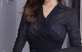 秀人网 – 颜浅浅Cindy：婚纱也能随意一次，私拍图包需要翻看